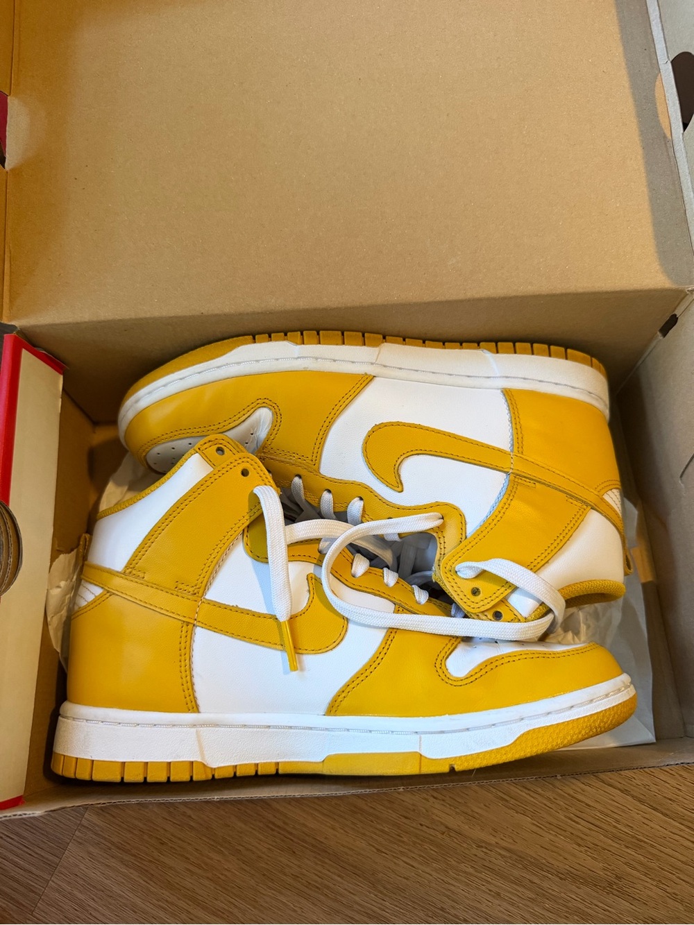 Nike Dunk High “Dark Sulfur” w original box
